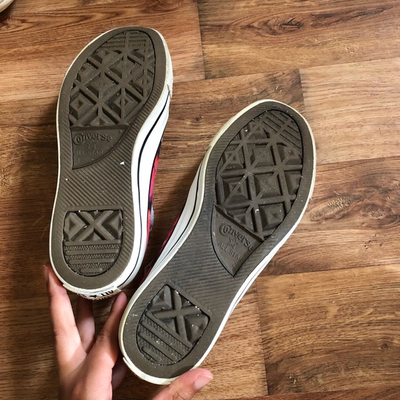 Rose Red/Pink Converse - Picture 4 of 6